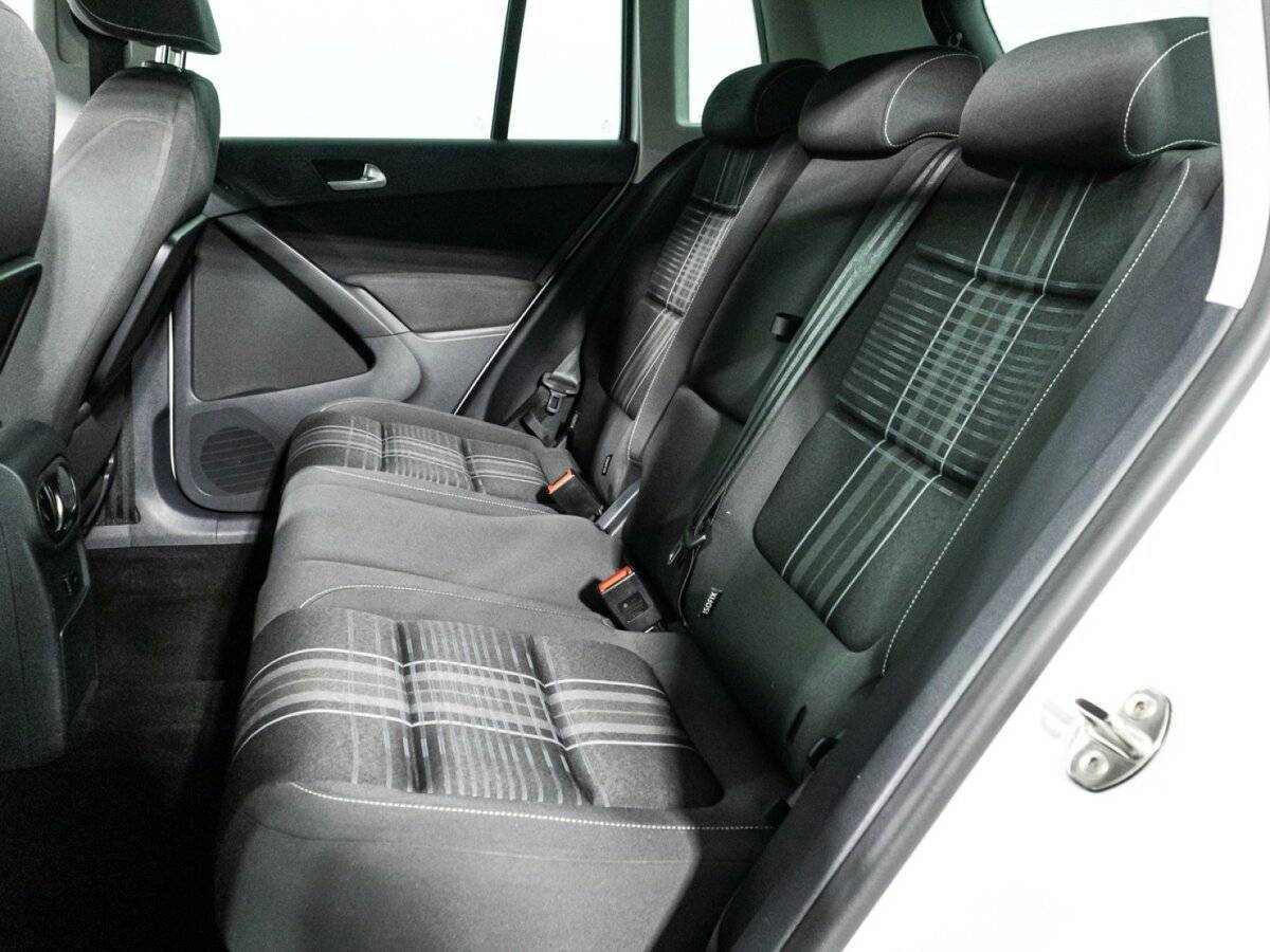 Купить Volkswagen Tiguan с пробегом. Фото: #9