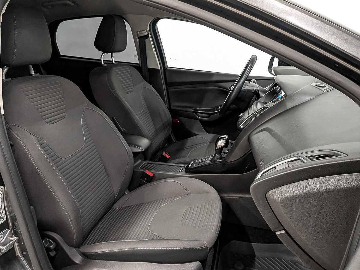 Купить Ford Focus с пробегом. Фото: #21