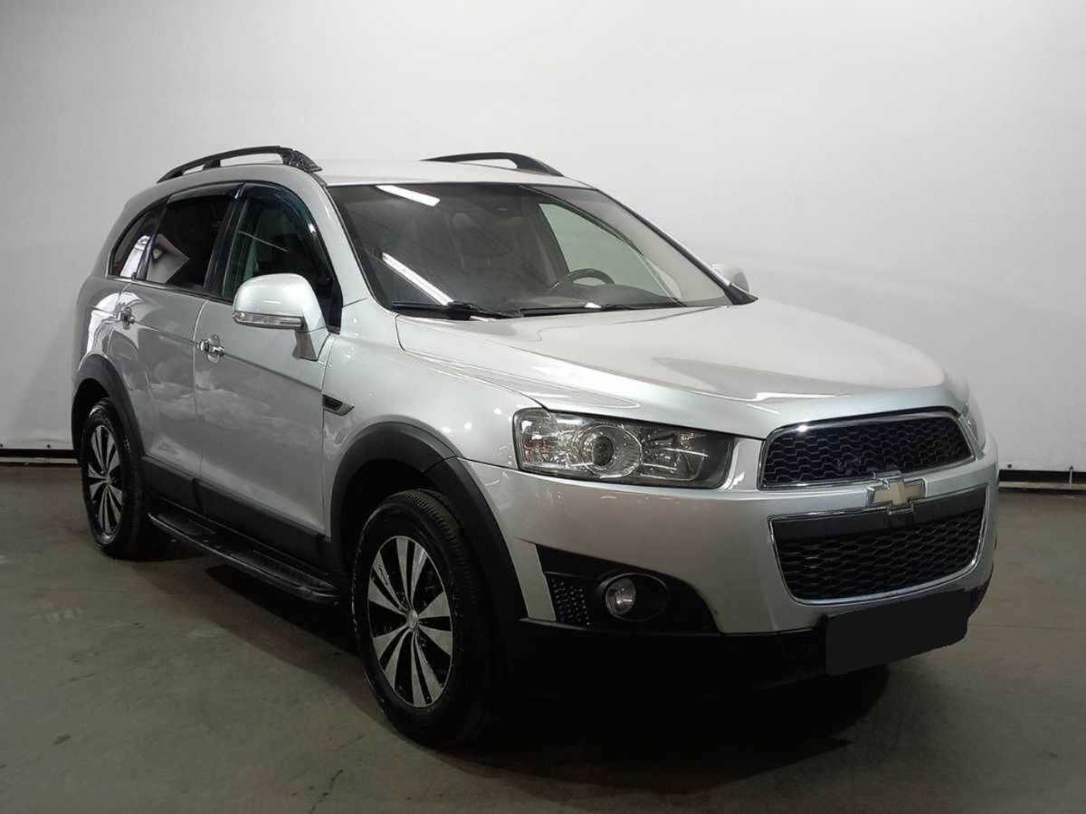 Купить Chevrolet Captiva с пробегом. Фото: #2
