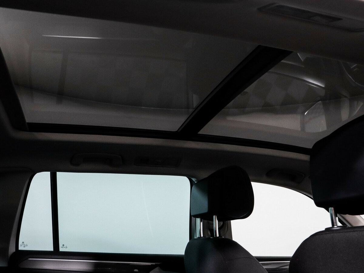 Купить Volkswagen Tiguan с пробегом. Фото: #12