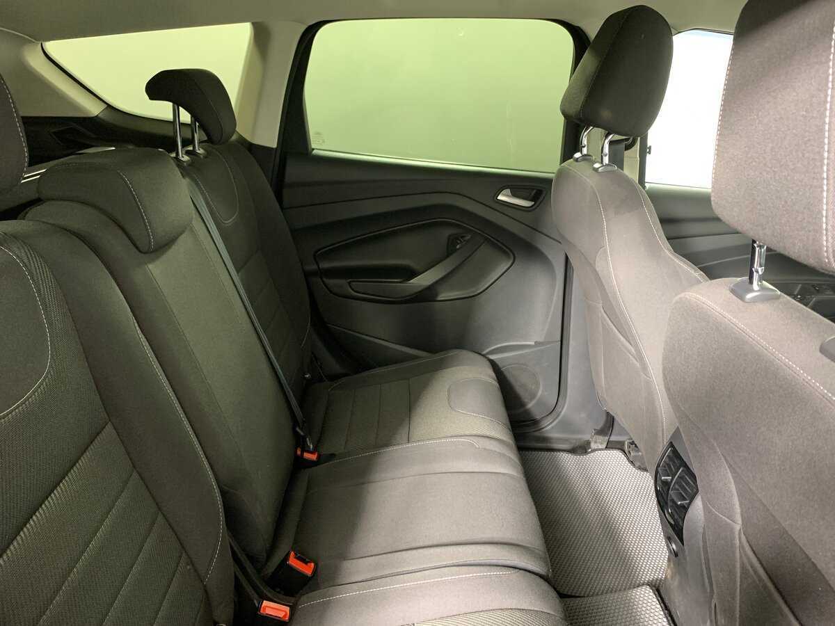 Купить Ford Kuga с пробегом. Фото: #16