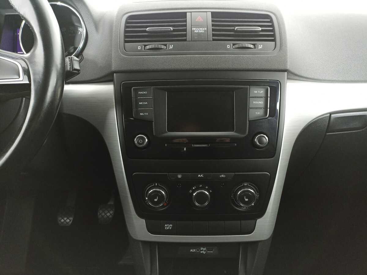 Купить Skoda Yeti с пробегом. Фото: #14