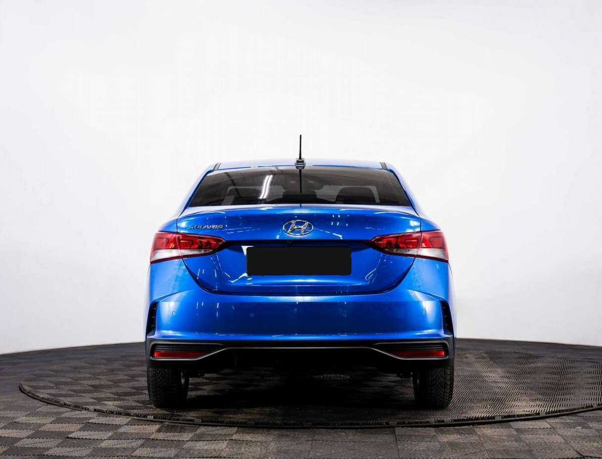 Купить Hyundai Solaris с пробегом. Фото: #4