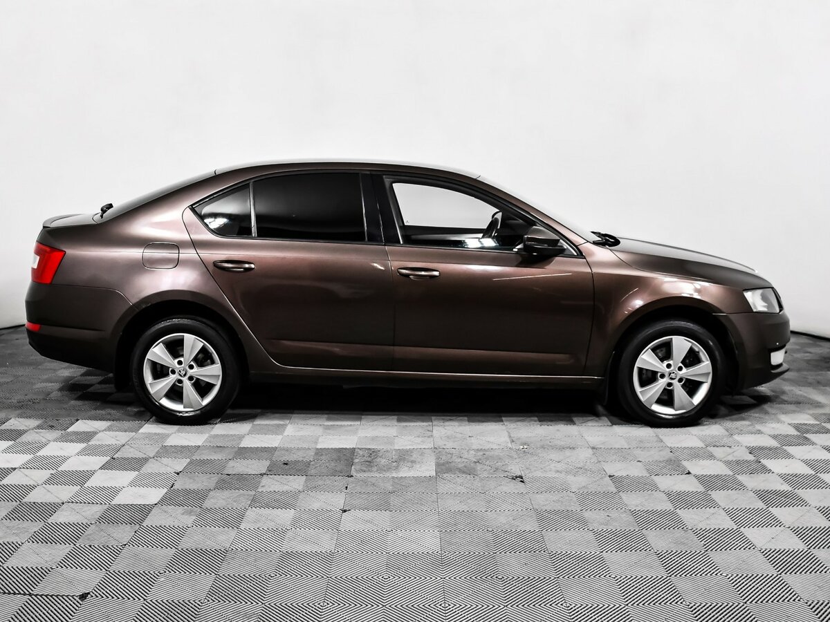 Купить Skoda Octavia с пробегом. Фото: #3