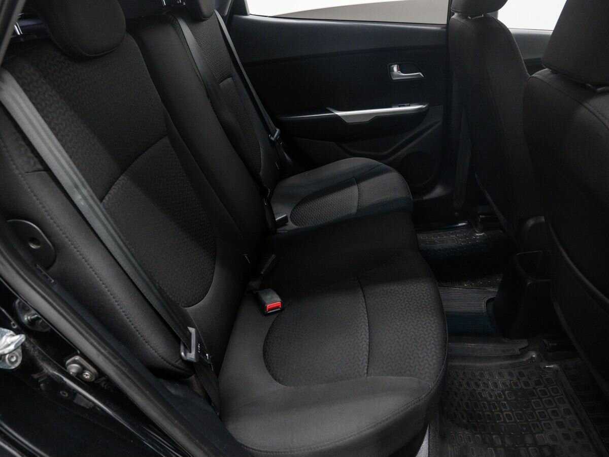 Купить Kia Rio с пробегом. Фото: #5