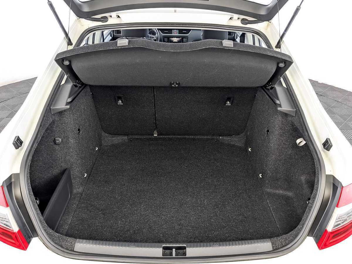 Купить Skoda Octavia с пробегом. Фото: #9