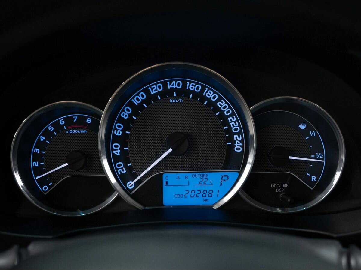 Купить Toyota Corolla с пробегом. Фото: #18