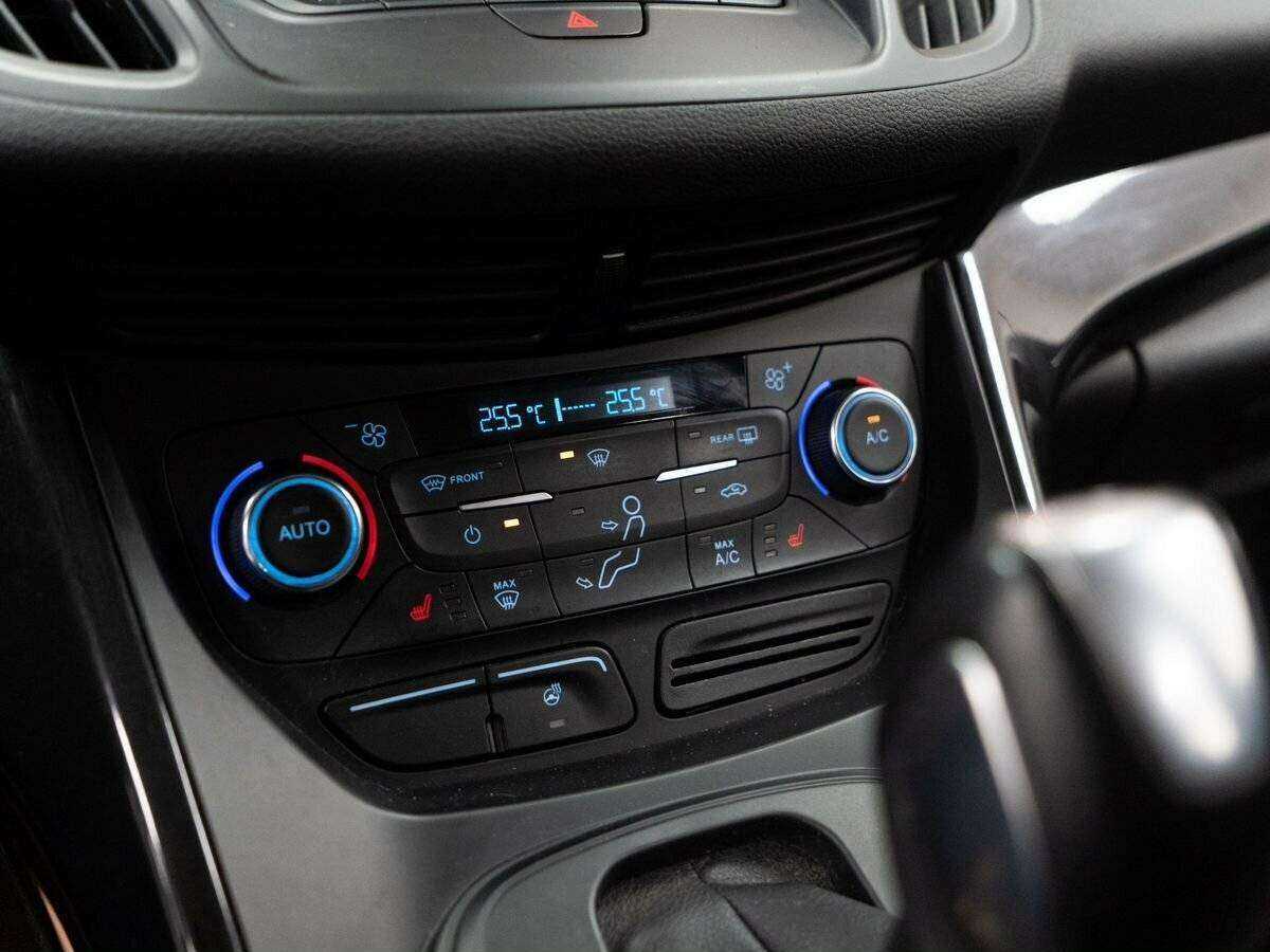 Купить Ford Kuga с пробегом. Фото: #10