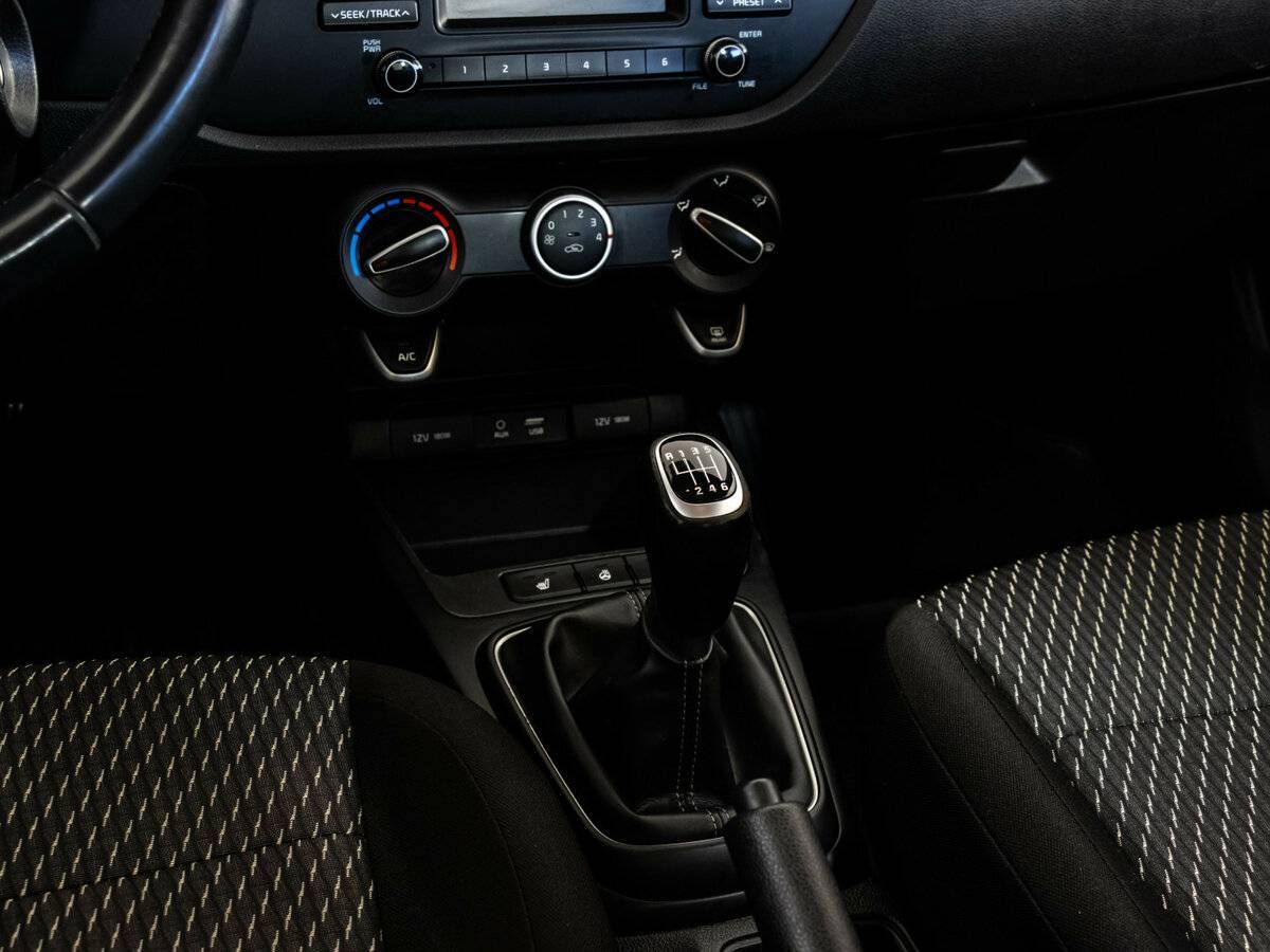 Купить Kia Rio с пробегом. Фото: #9