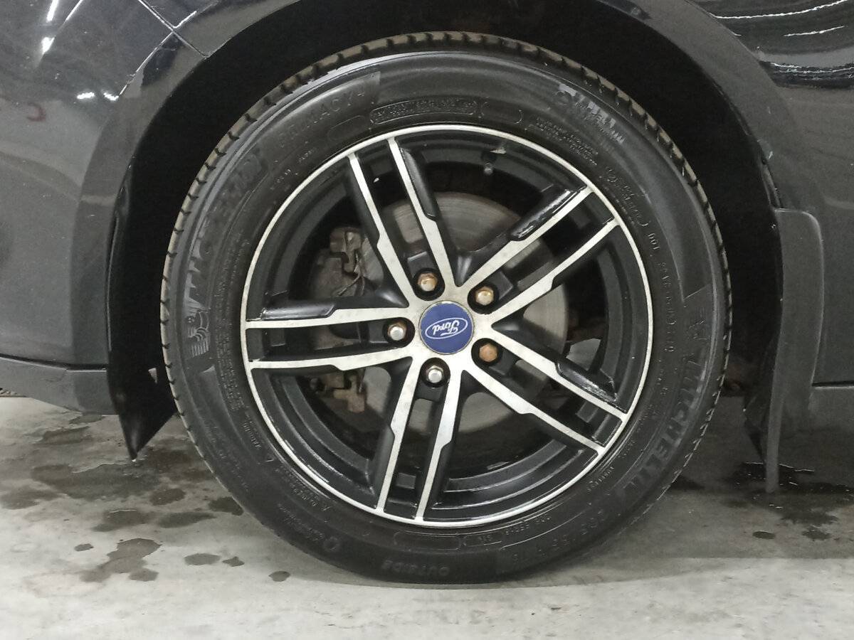 Купить Ford Focus с пробегом. Фото: #17