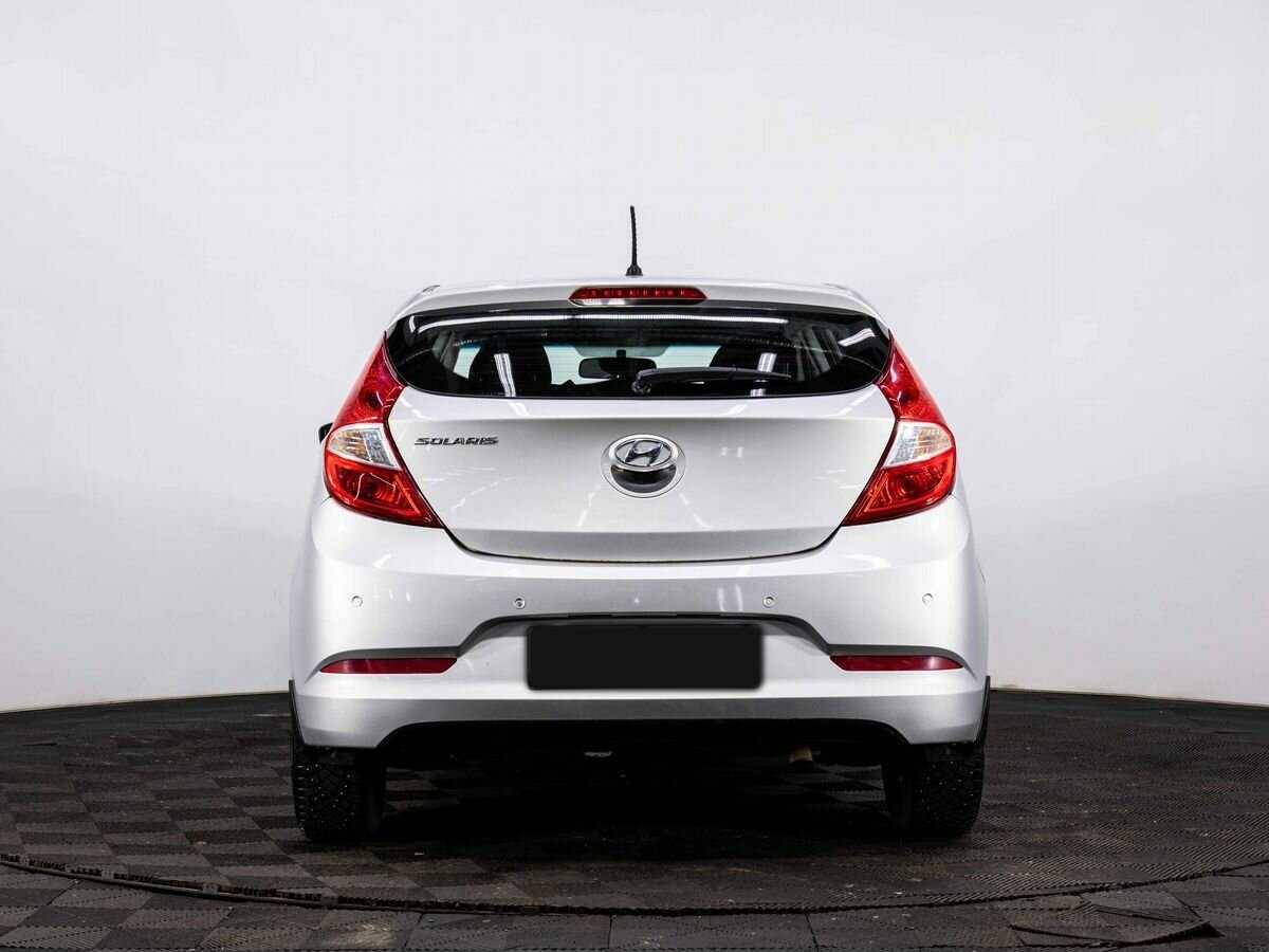 Купить Hyundai Solaris с пробегом. Фото: #4