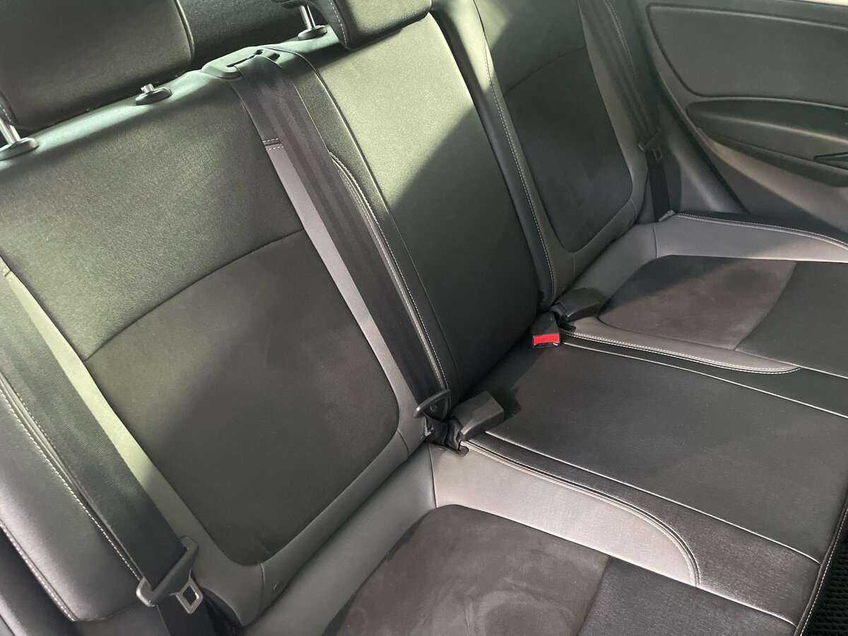 Купить Lada (ВАЗ) Vesta с пробегом. Фото: #18