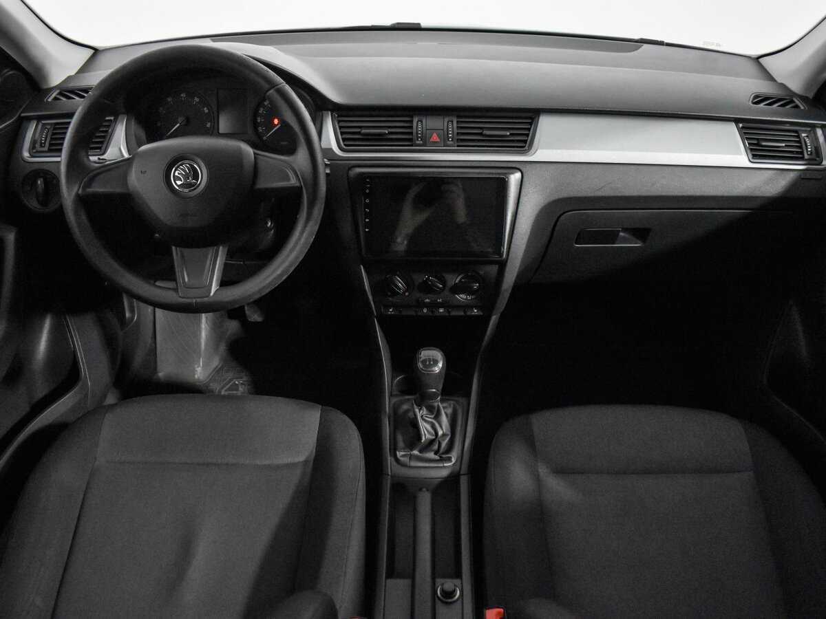 Купить Skoda Rapid с пробегом. Фото: #12
