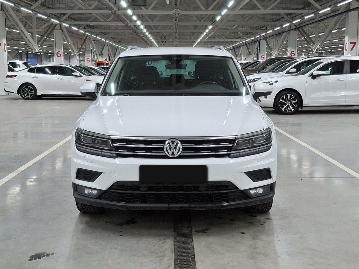 Купить Volkswagen Tiguan с пробегом. Фото: #1