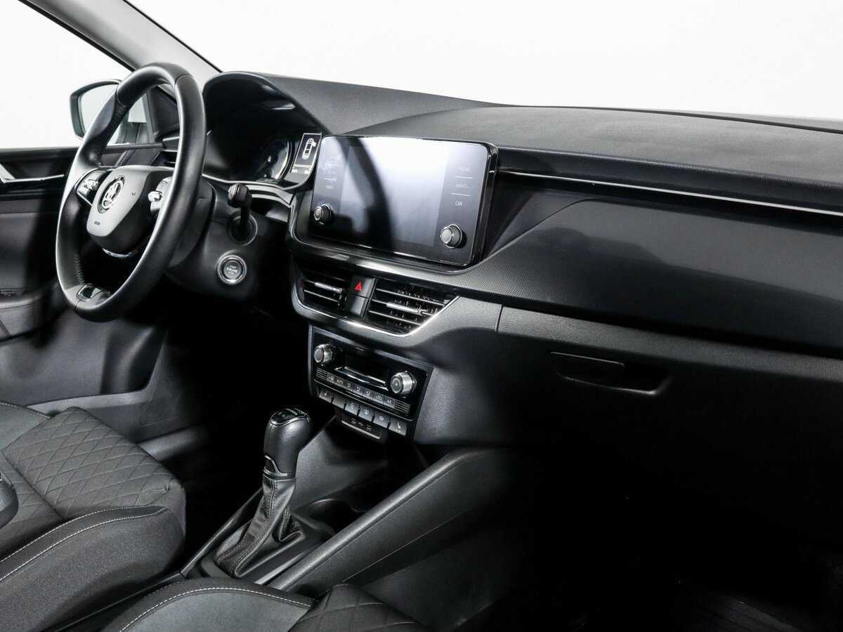 Купить Skoda Rapid с пробегом. Фото: #8