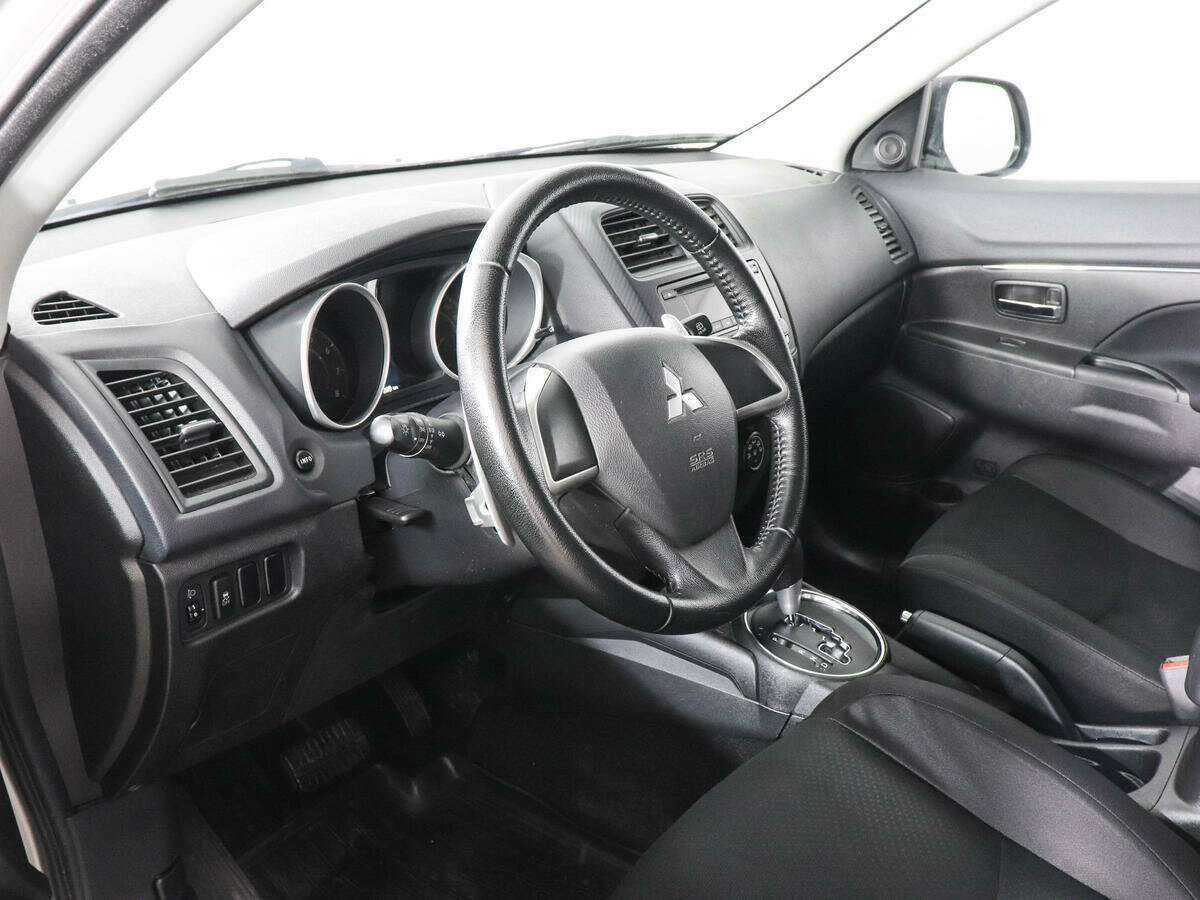 Купить Mitsubishi ASX с пробегом. Фото: #8