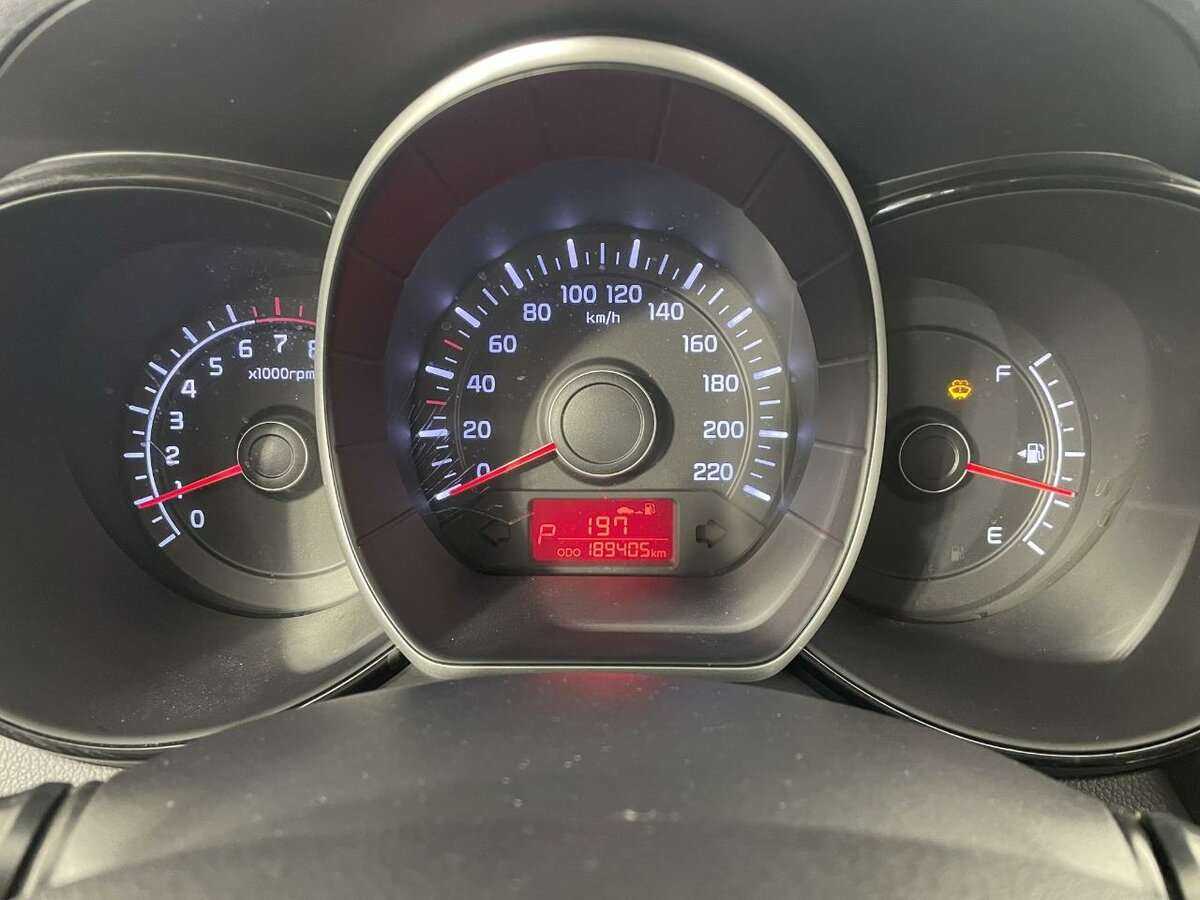 Купить Kia Rio с пробегом. Фото: #10