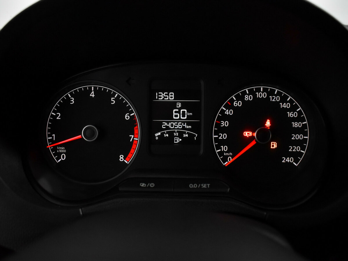 Купить Volkswagen Polo с пробегом. Фото: #15