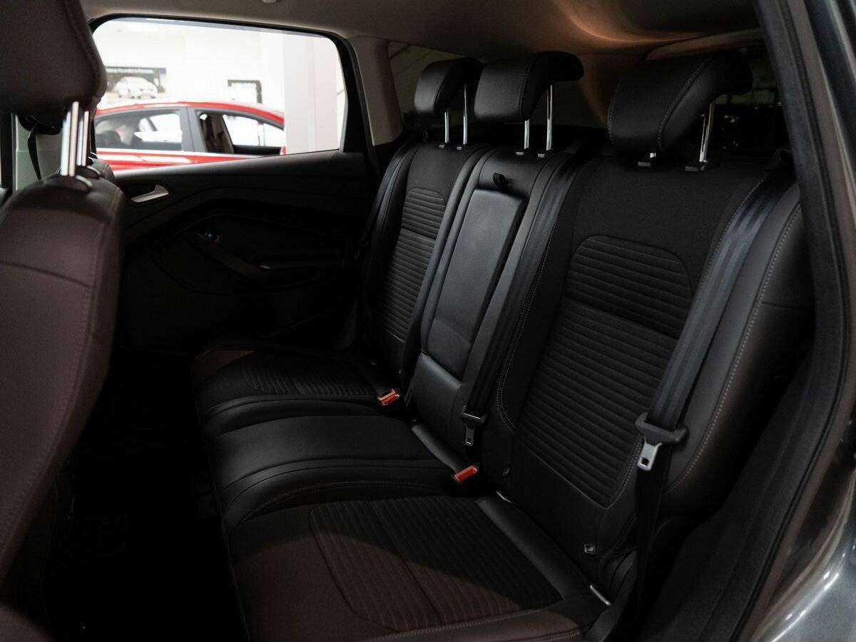 Купить Ford Kuga с пробегом. Фото: #6