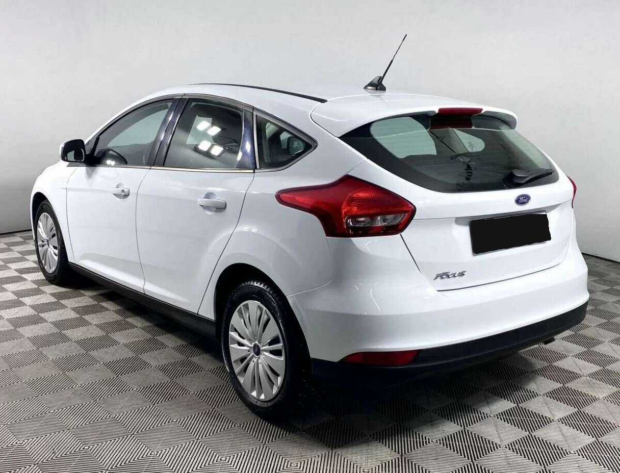 Купить Ford Focus с пробегом. Фото: #4