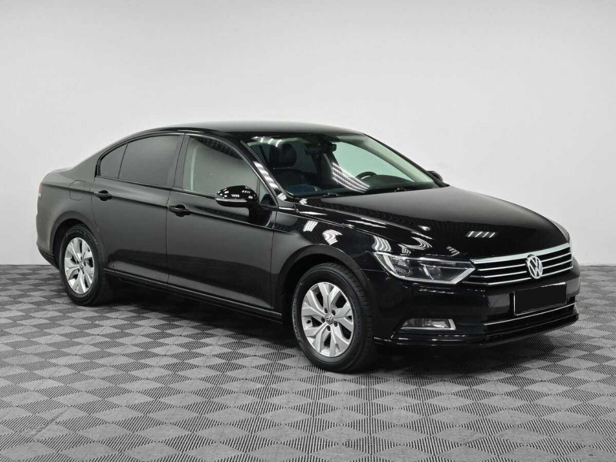 Купить Volkswagen Passat с пробегом. Фото: #2