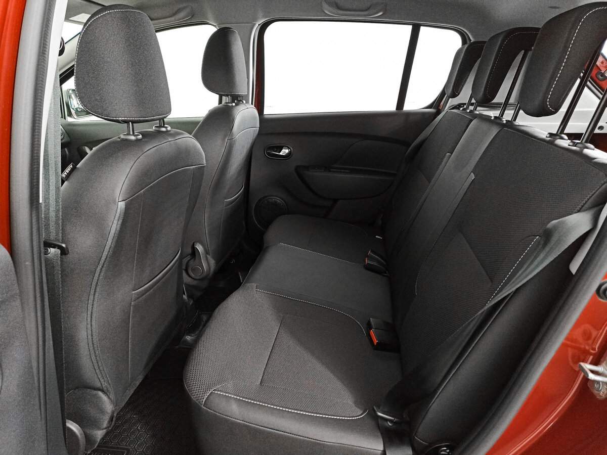 Купить Renault Sandero с пробегом. Фото: #10