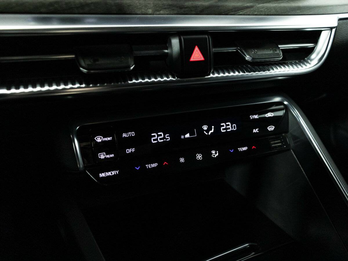 Купить Kia K5 с пробегом. Фото: #18