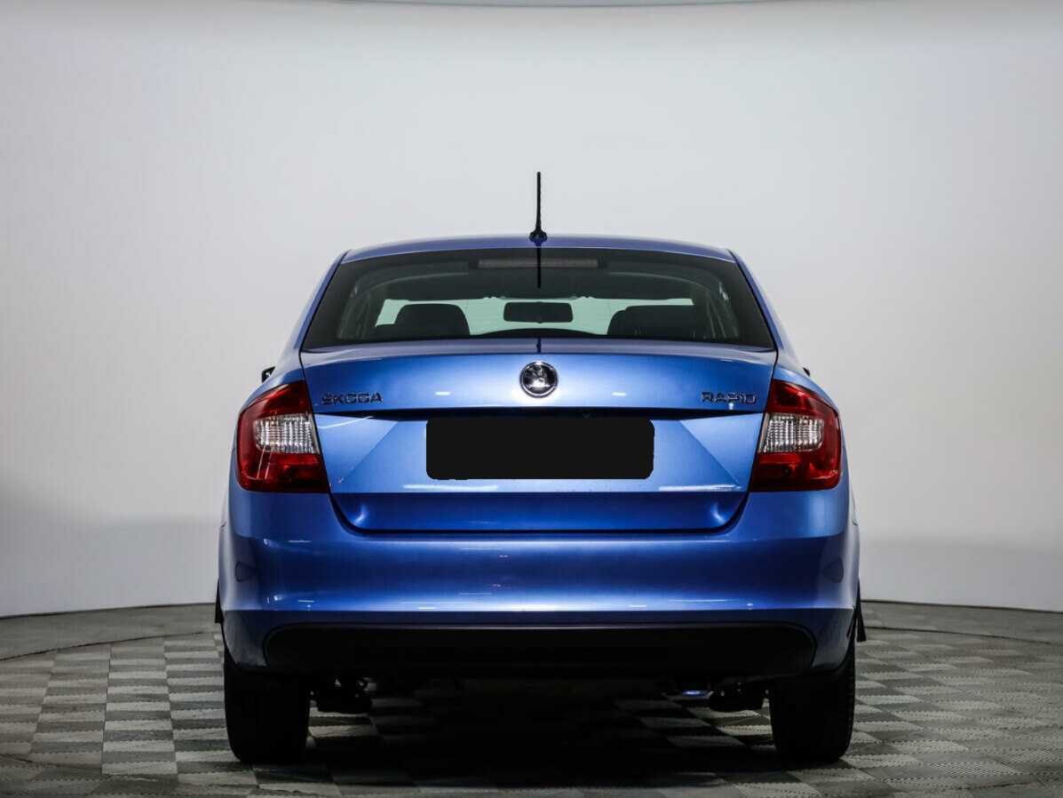 Купить Skoda Rapid с пробегом. Фото: #4