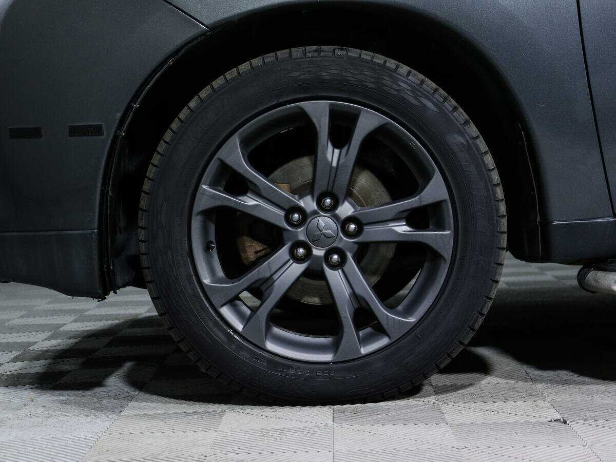 Купить Mitsubishi Outlander с пробегом. Фото: #12