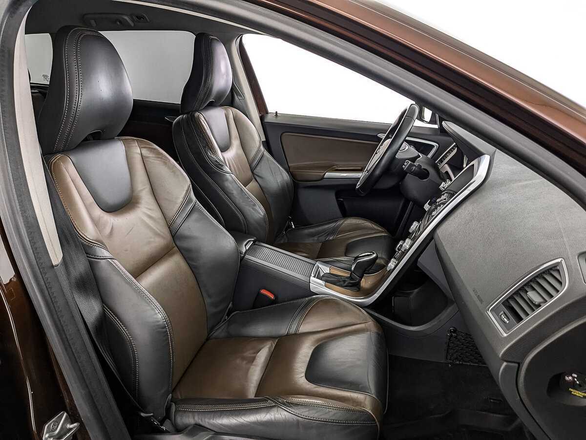 Купить Volvo XC60 с пробегом. Фото: #23
