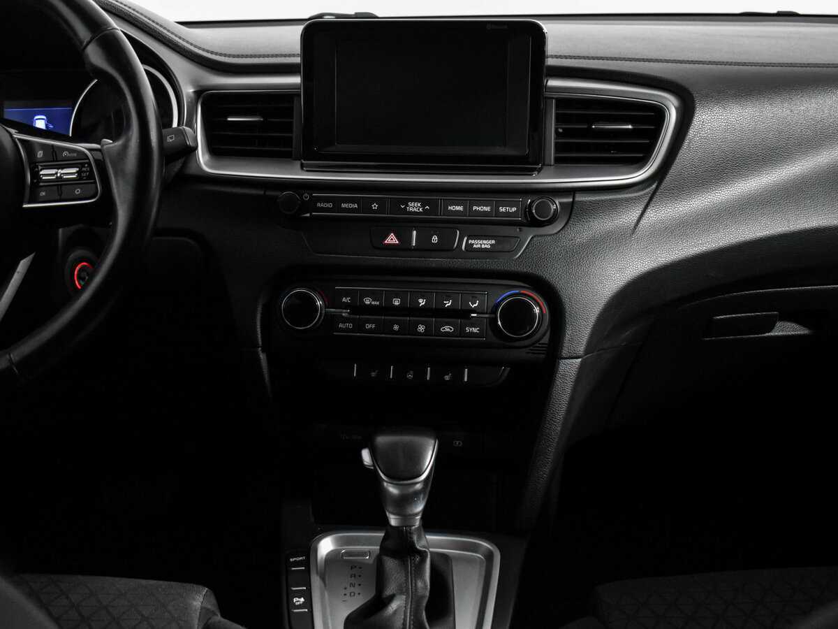 Купить Kia Ceed с пробегом. Фото: #14