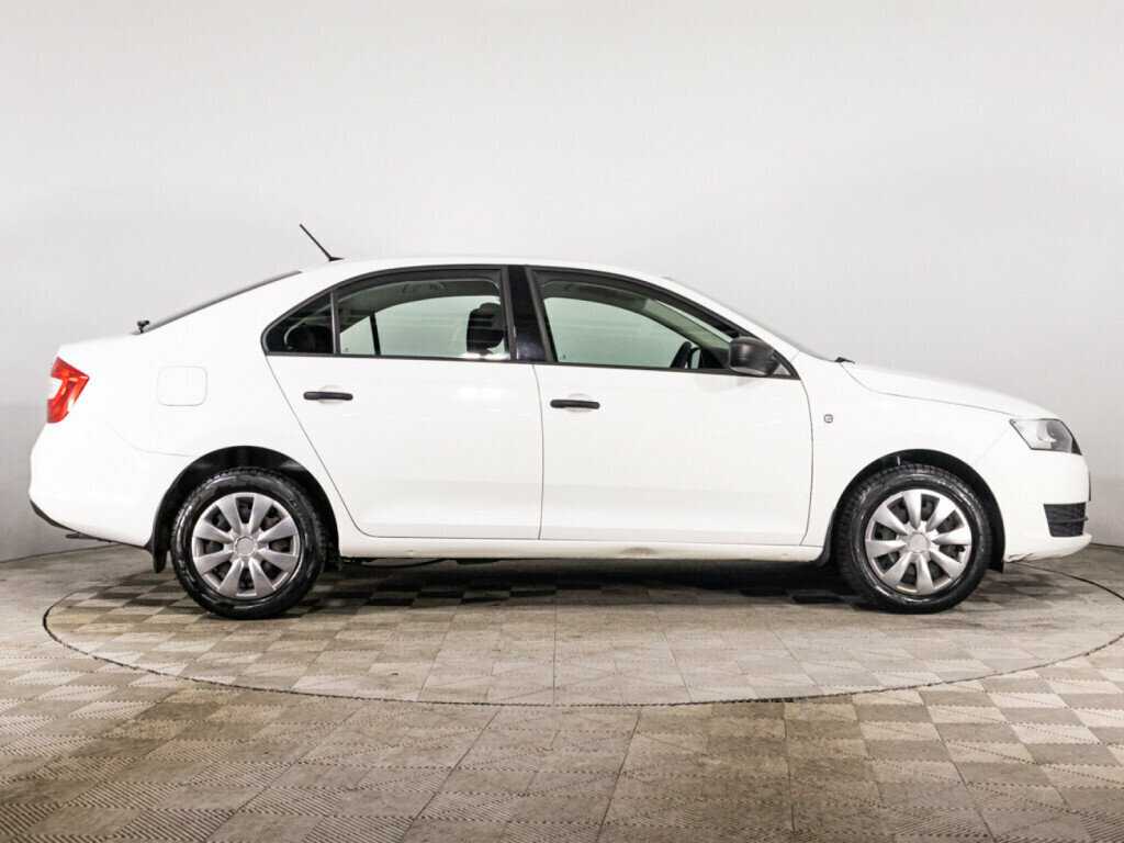 Купить Skoda Rapid с пробегом. Фото: #3