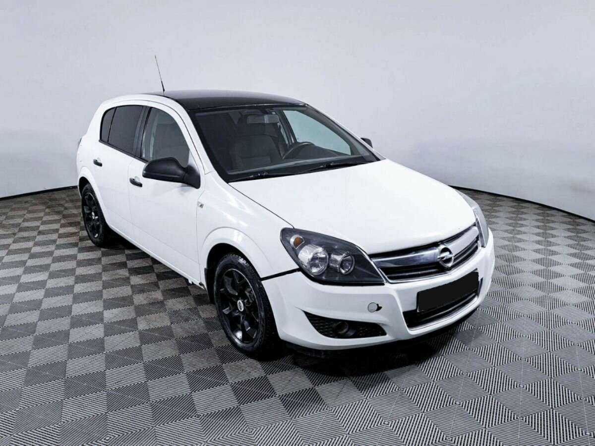 Купить Opel Astra с пробегом. Фото: #2
