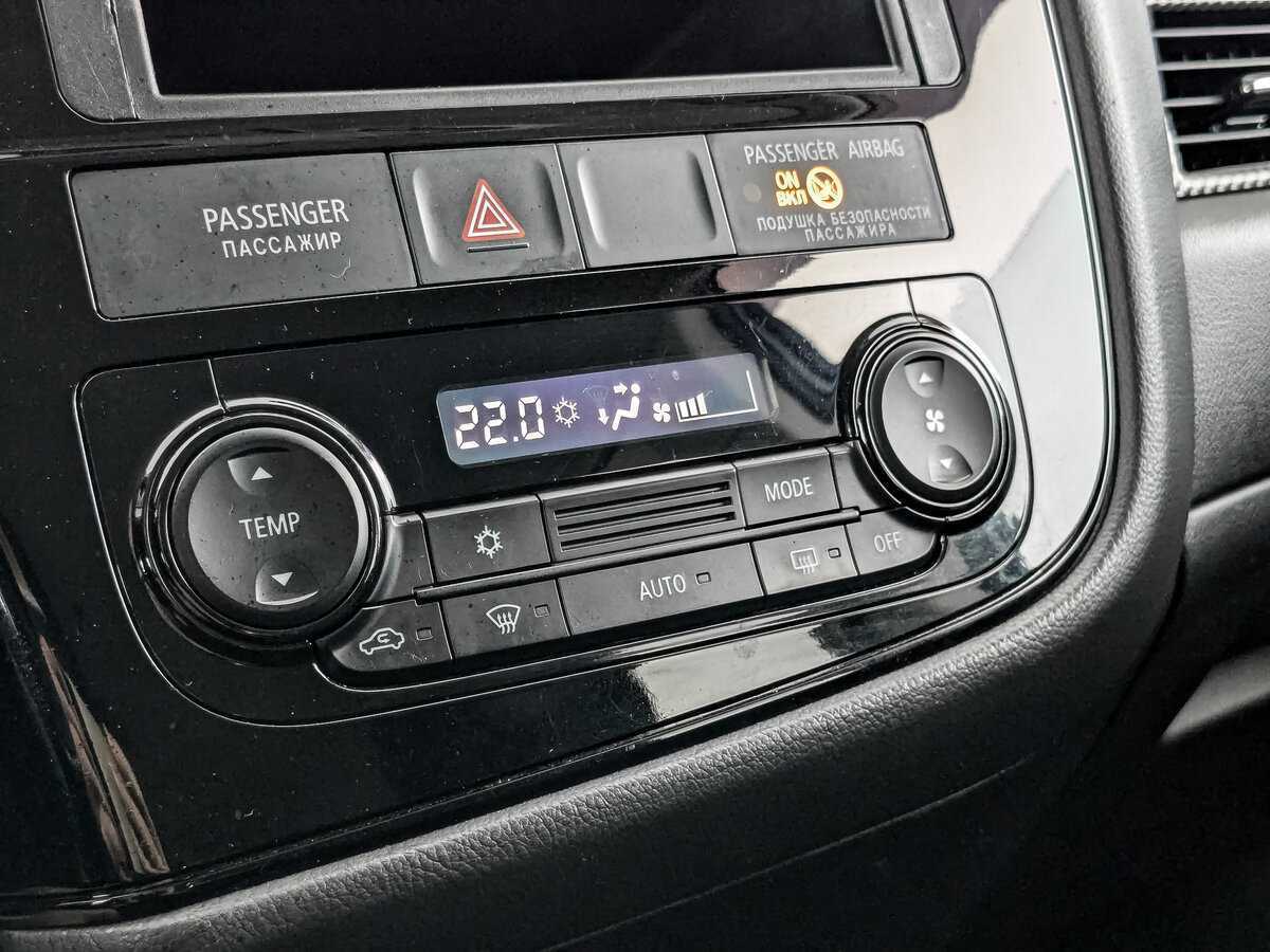 Купить Mitsubishi Outlander с пробегом. Фото: #16