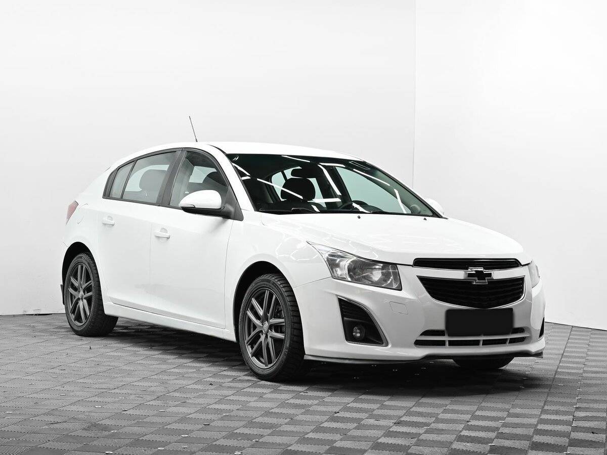 Купить Chevrolet Cruze с пробегом. Фото: #1