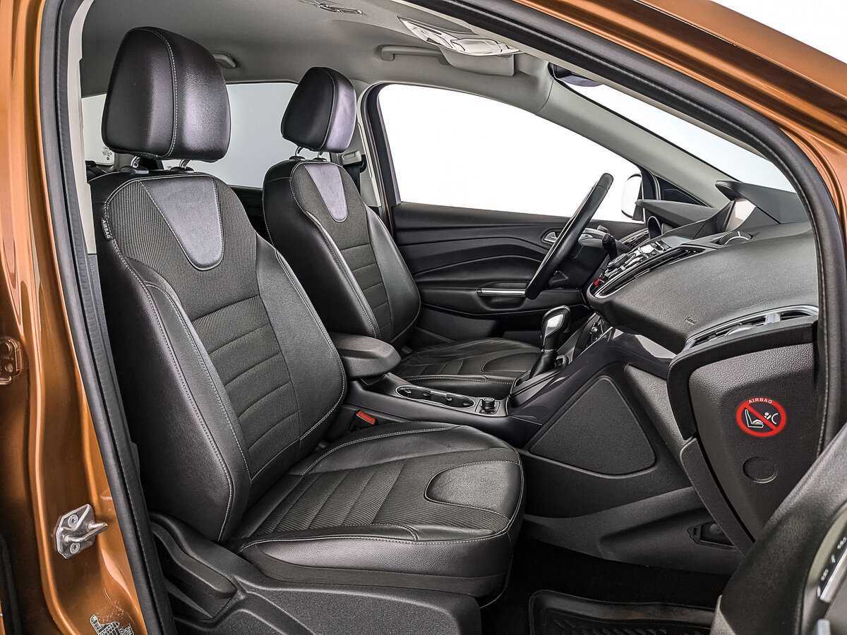 Купить Ford Kuga с пробегом. Фото: #23