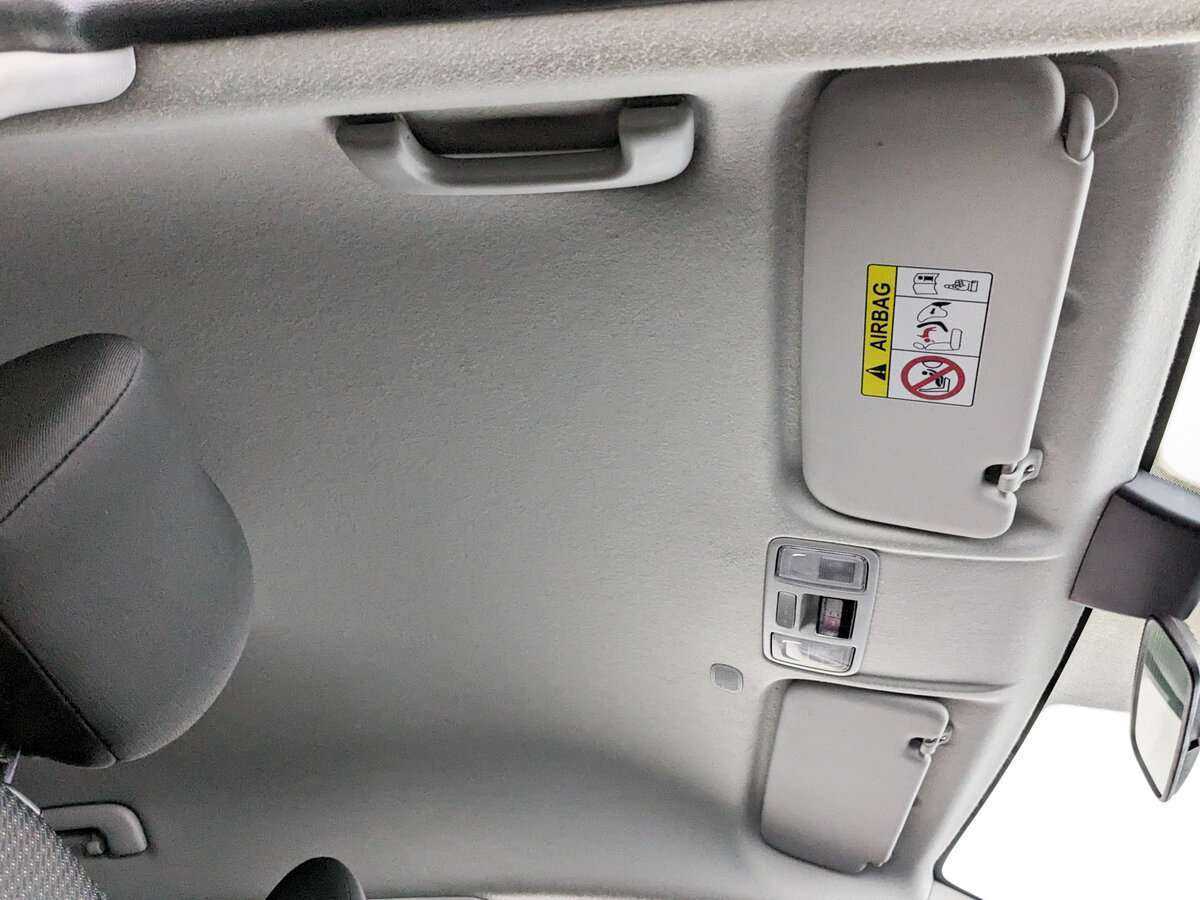 Купить Kia Rio с пробегом. Фото: #21