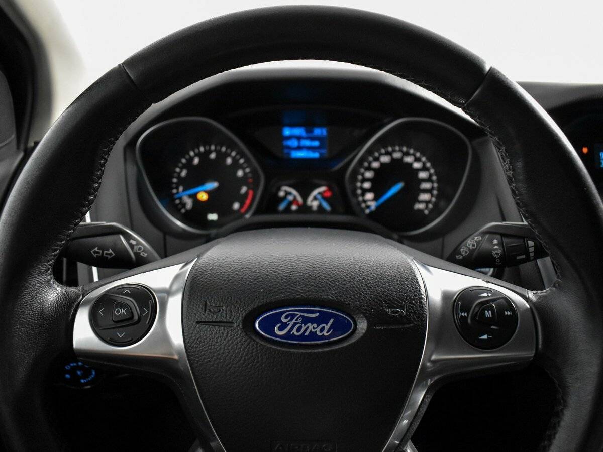Купить Ford Focus с пробегом. Фото: #17