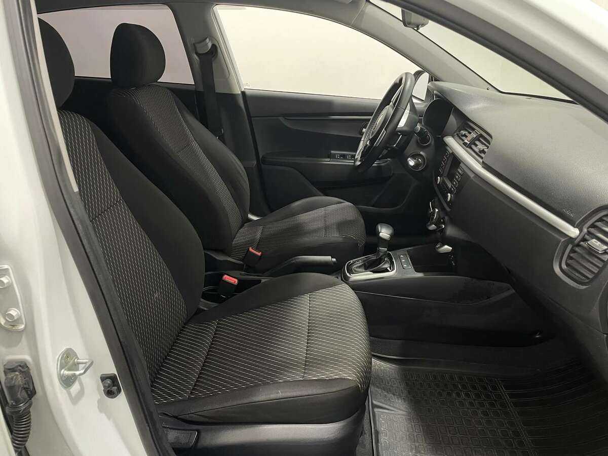 Купить Kia Rio с пробегом. Фото: #9