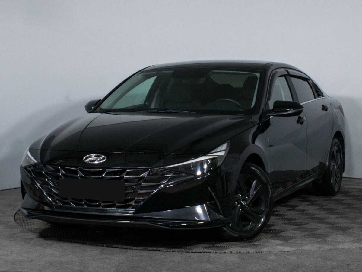 Купить Hyundai Elantra с пробегом. Посмотреть фото