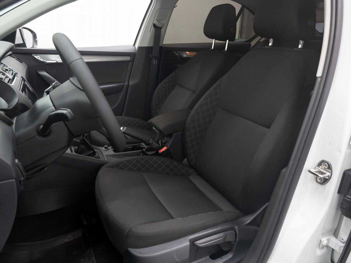 Купить Skoda Octavia с пробегом. Фото: #8