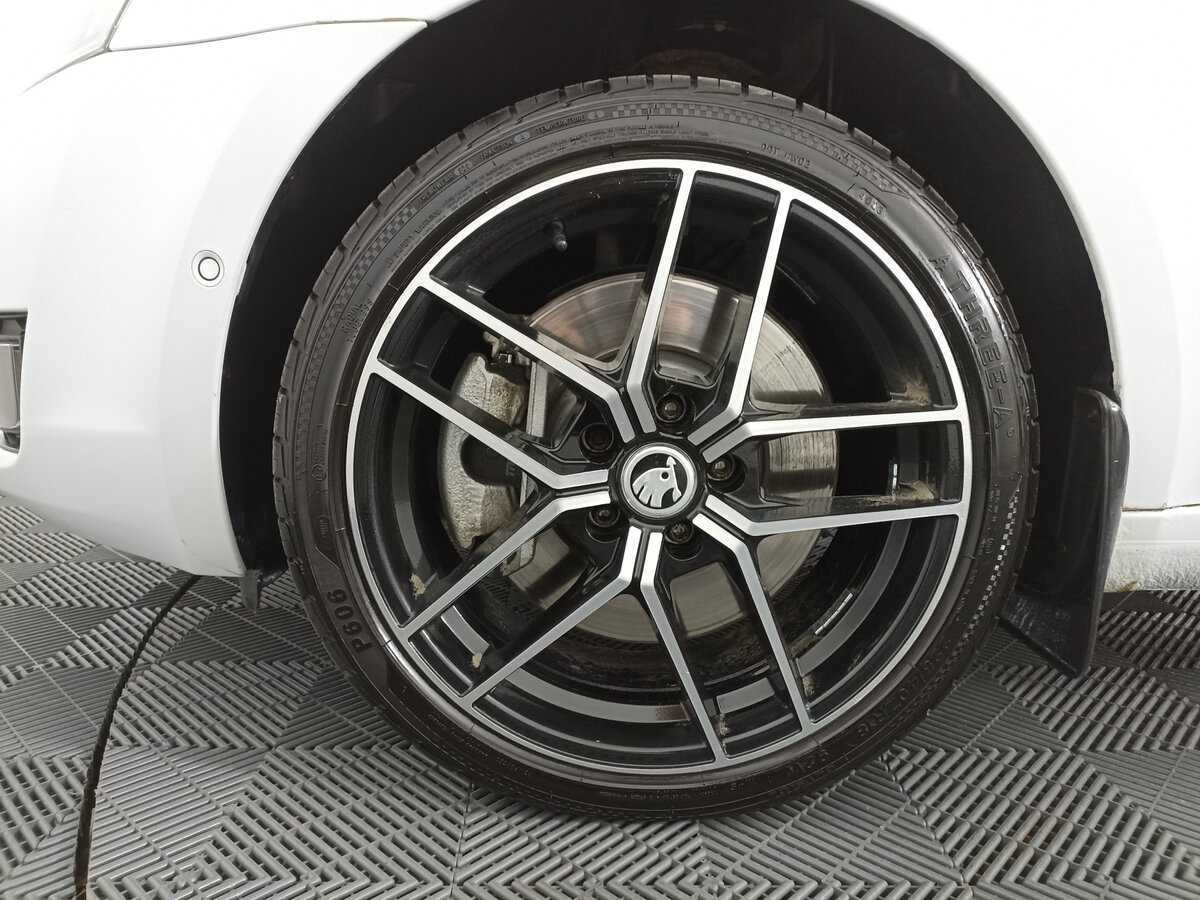 Купить Skoda Octavia с пробегом. Фото: #17