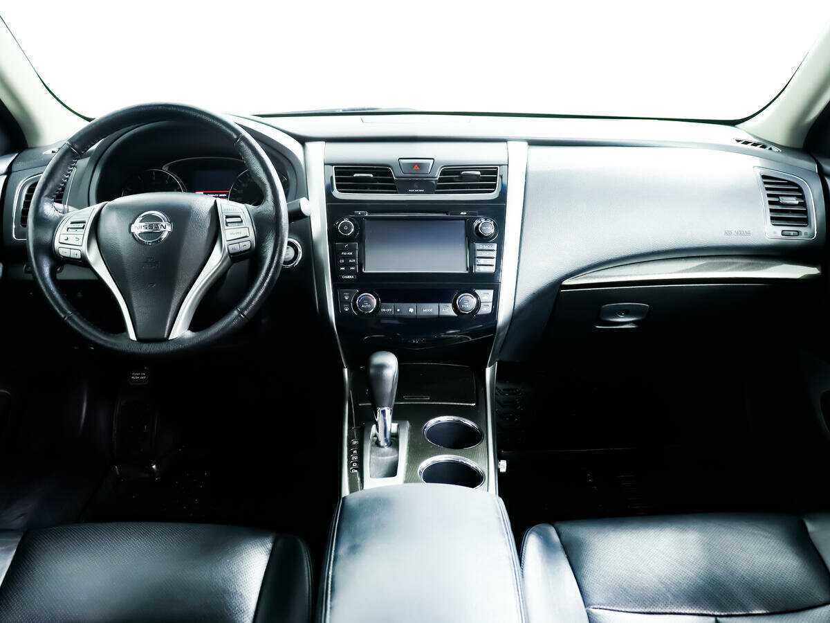 Купить Nissan Teana с пробегом. Фото: #9
