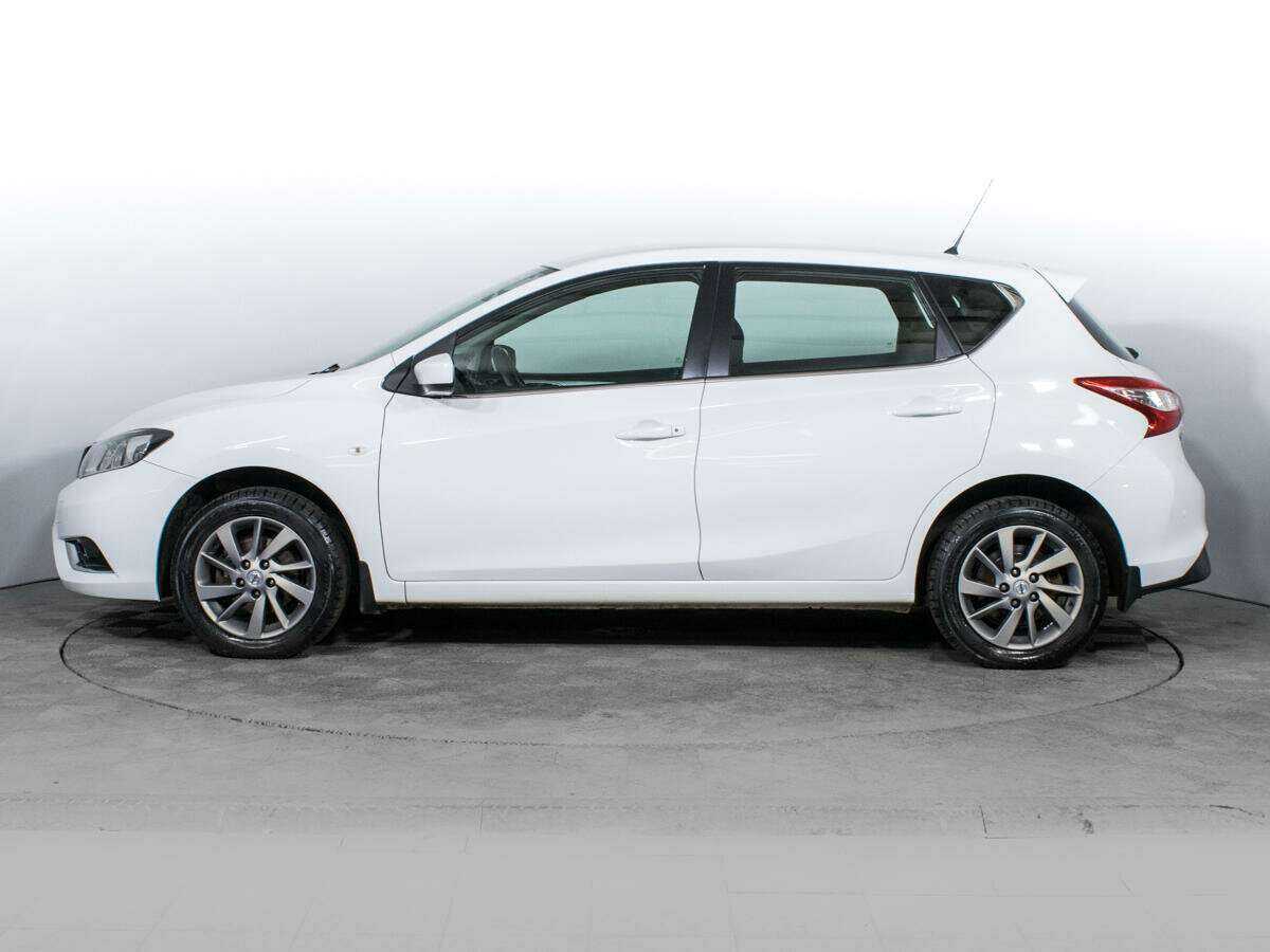 Купить Nissan Tiida с пробегом. Фото: #7