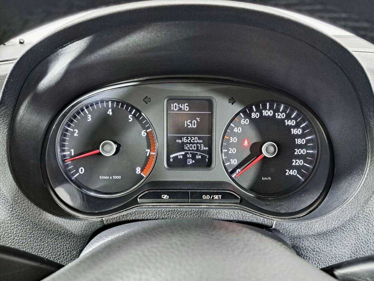 Купить Volkswagen Polo с пробегом. Фото: #10