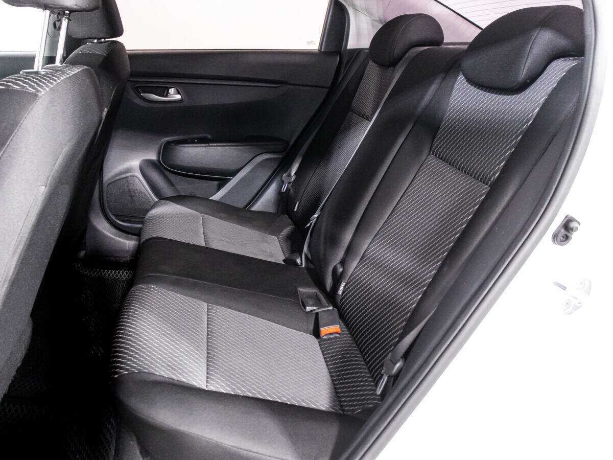 Купить Kia Rio с пробегом. Фото: #8