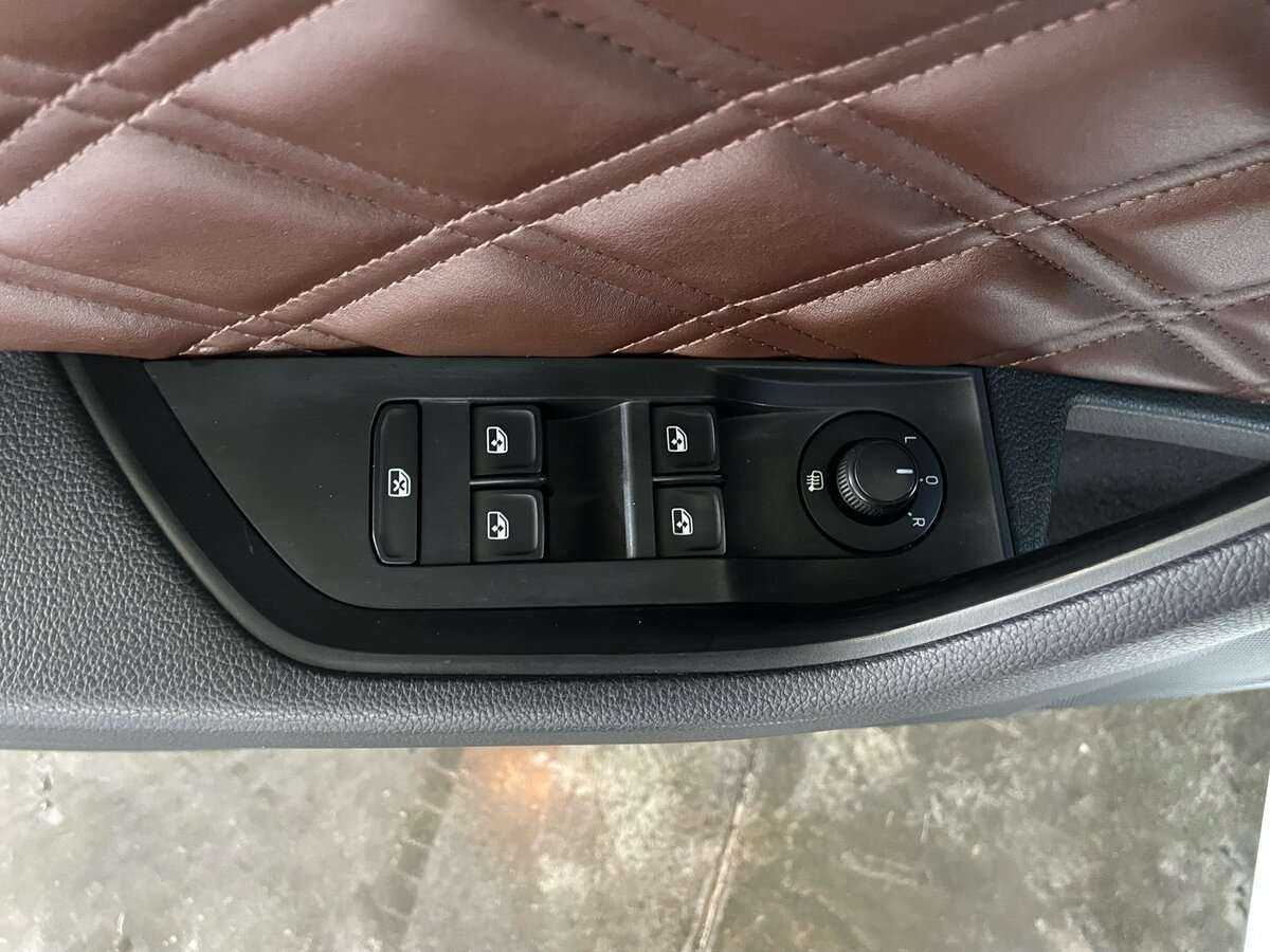 Купить Skoda Superb с пробегом. Фото: #22