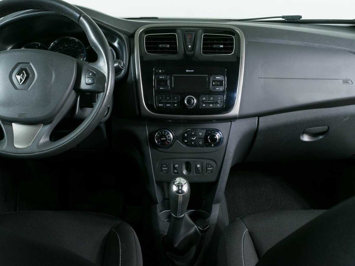 Купить Renault Sandero с пробегом. Фото: #8