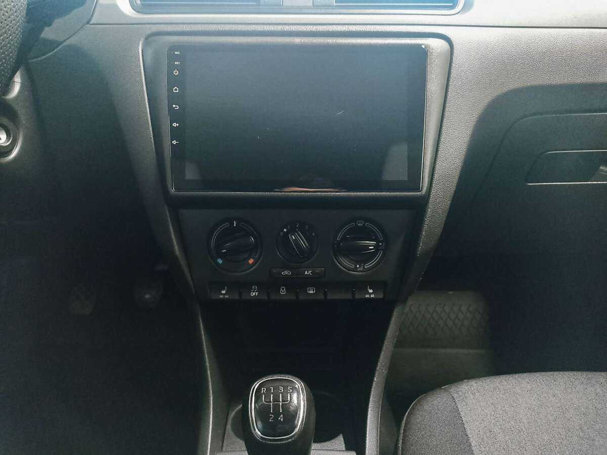 Купить Skoda Rapid с пробегом. Фото: #14