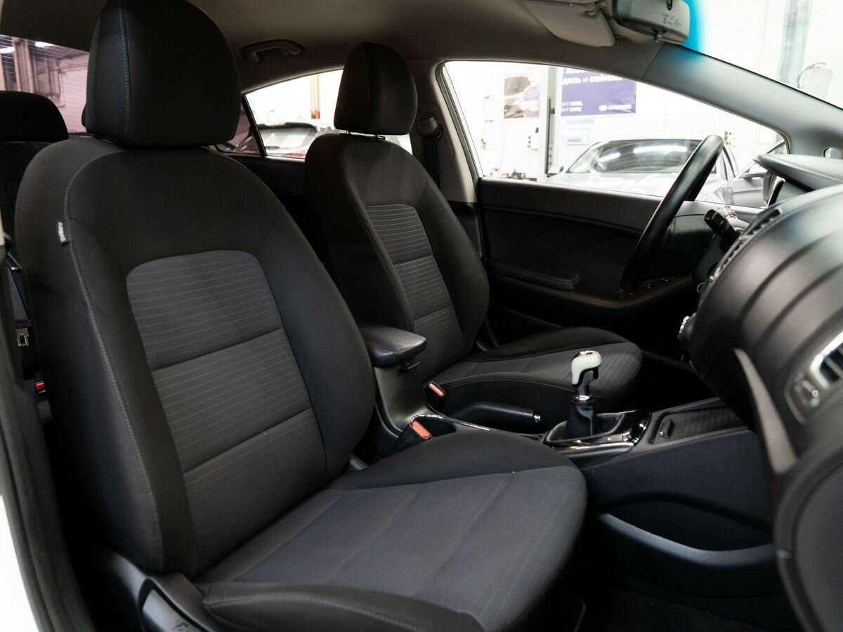 Купить Kia Cerato с пробегом. Фото: #8